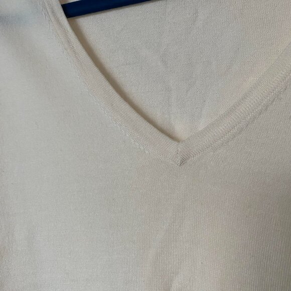 Filippa K Off -White Merino Wool V-Neck Sweater Pullover Size M - Picture 5 of 7